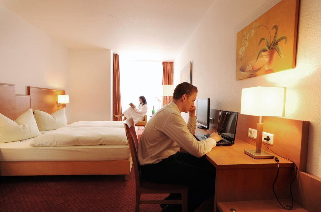 Cityclass Hotel Atrium Budget Leverkusen Quarto foto